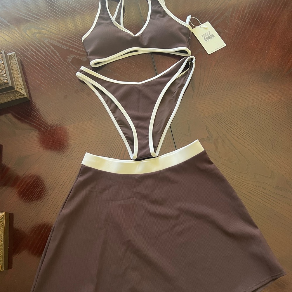 NWT XS 3 Piece Bikini w/skirt. Elegant Chocolate Color with white accents